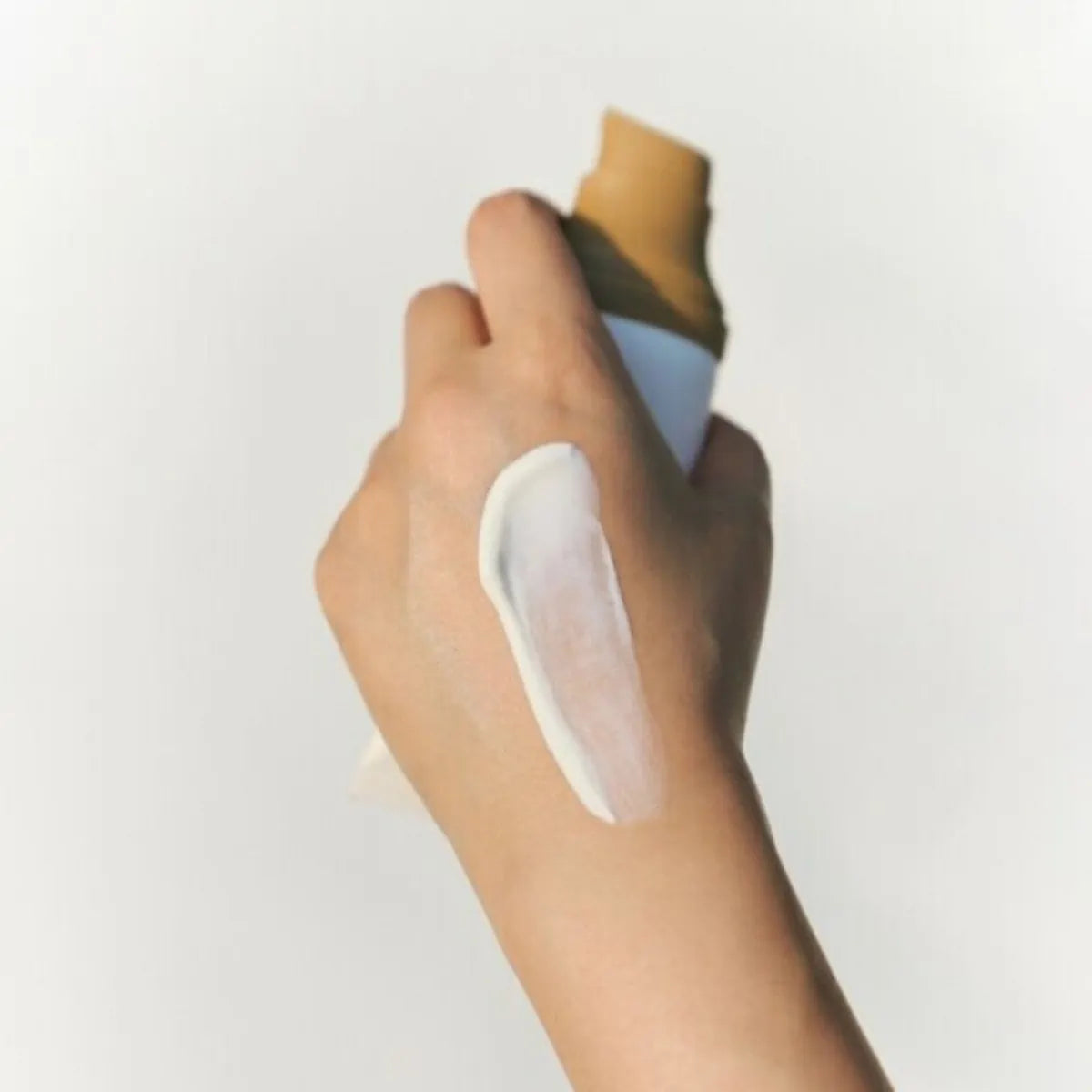 SKIN1004 - Air-Fit Suncream Light 50ml SPF30 PA++++ . 50ml